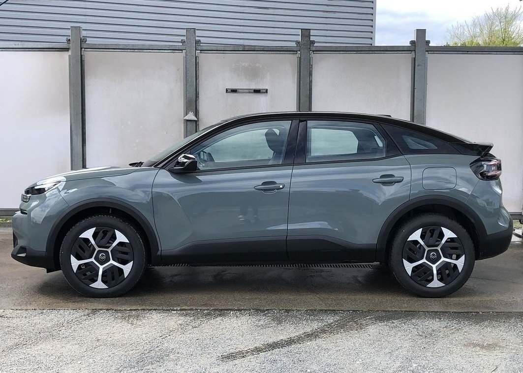 Citroen C4 1.2 HYBRIDE 136CH S&S PLUS AUTOMATIQUE