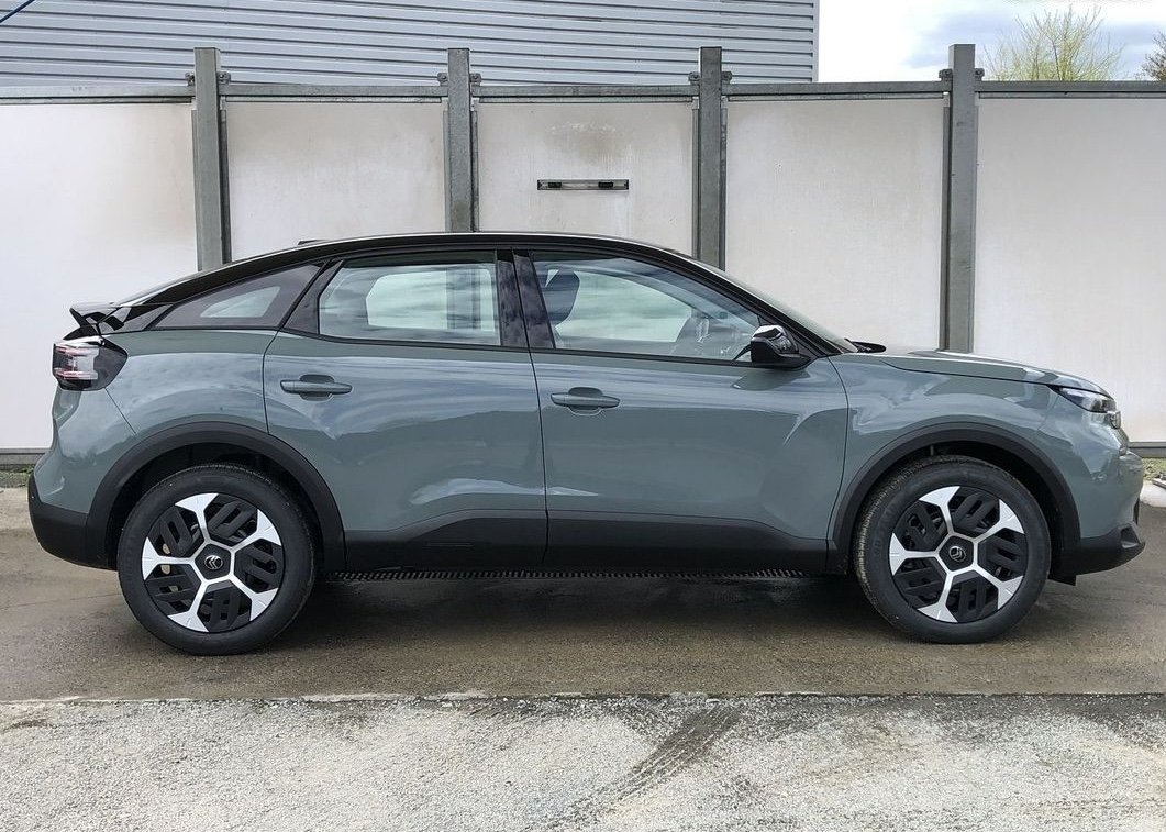 Citroen C4 1.2 HYBRIDE 136CH S&S PLUS AUTOMATIQUE