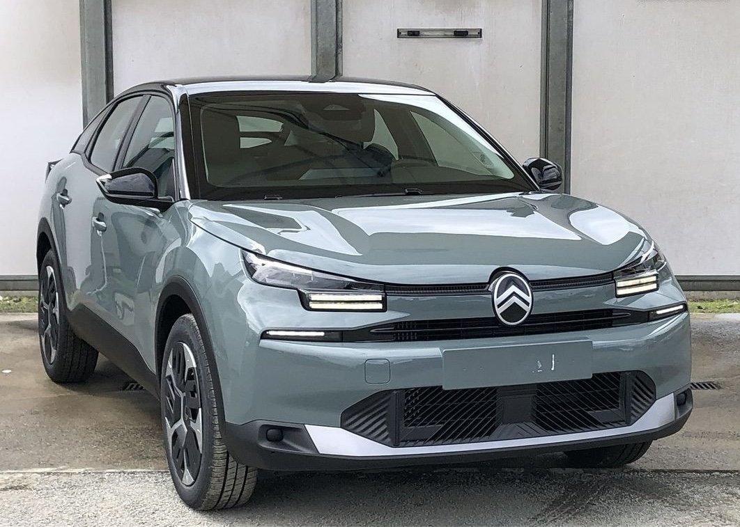 Citroen C4 1.2 HYBRIDE 136CH S&S PLUS AUTOMATIQUE