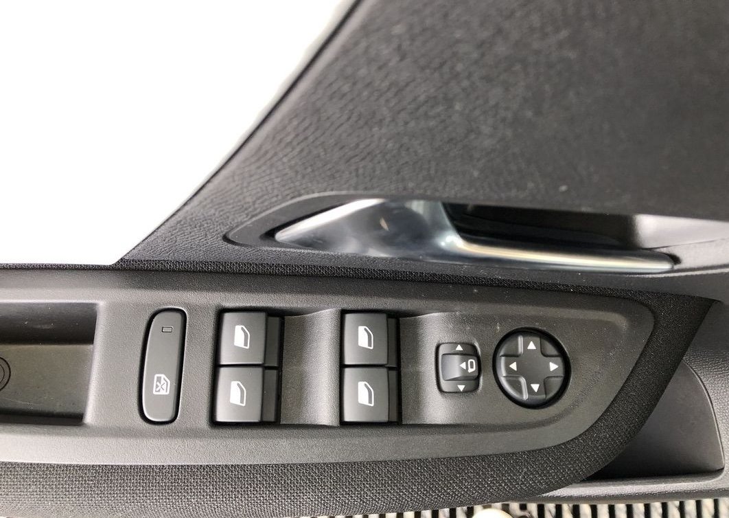 Citroen C4 1.2 HYBRIDE 136CH S&S PLUS AUTOMATIQUE